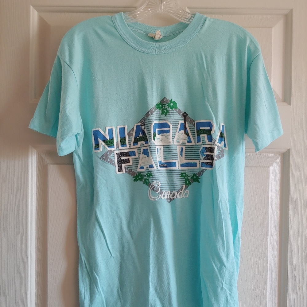 Women's Niagara Falls T-shirt L